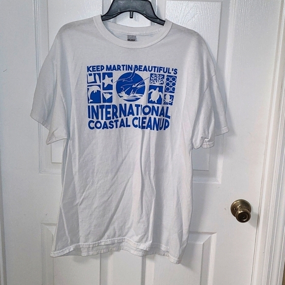 Gildan Other - Gildan Unisex White Short Sleeve Tshirt Blue Martin County Coastal Florida XL